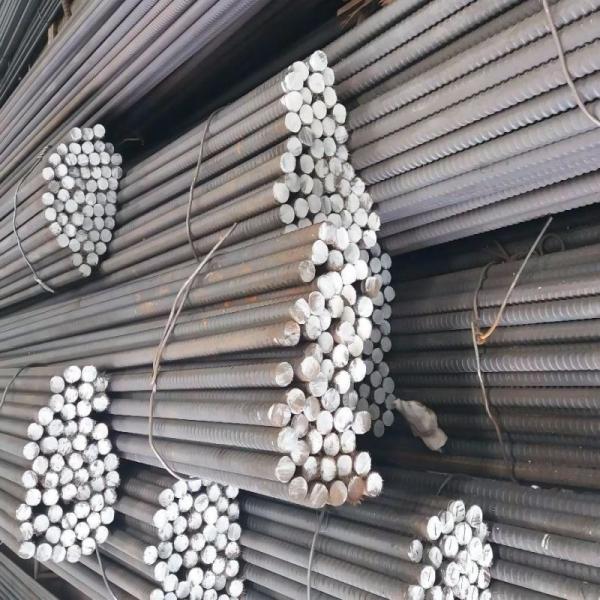 O carbono deformou as barras de aço laminou HRB335 a barra de aço reforçada de Ros da categoria 60