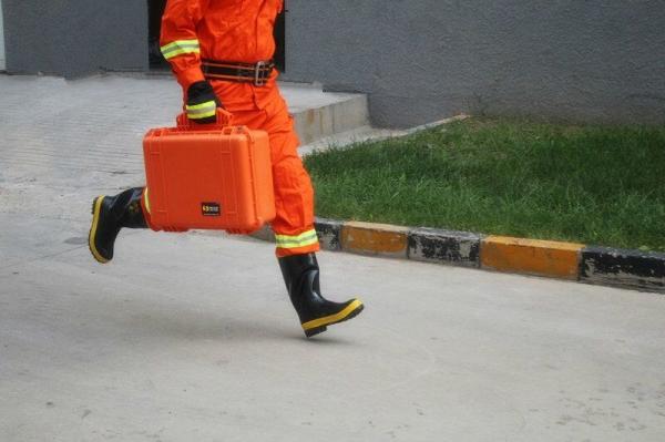 Máquina do detector da vida de UWB do radar de 10CM, equipe de salvamento da emergência