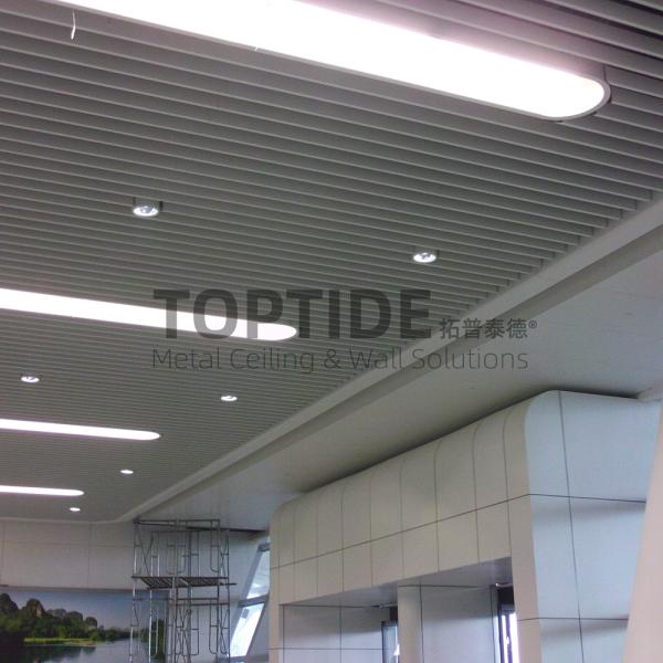 PVDF2 Coating Suspended Metal Ceiling Tiles Decorative Exterior Snap Lock Ceiling Tiles