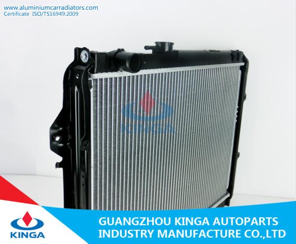 OEM 16400 - 5B590 Toyota HILUX Radiator for HILUX LN147 / LN8 # /9 # / 10 # / 11
