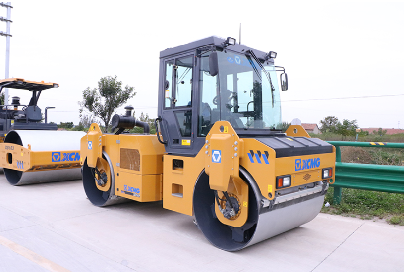 XD82 XCMG 8-тонный двойной барабанный асфальтовый ролик вибрационный ролик