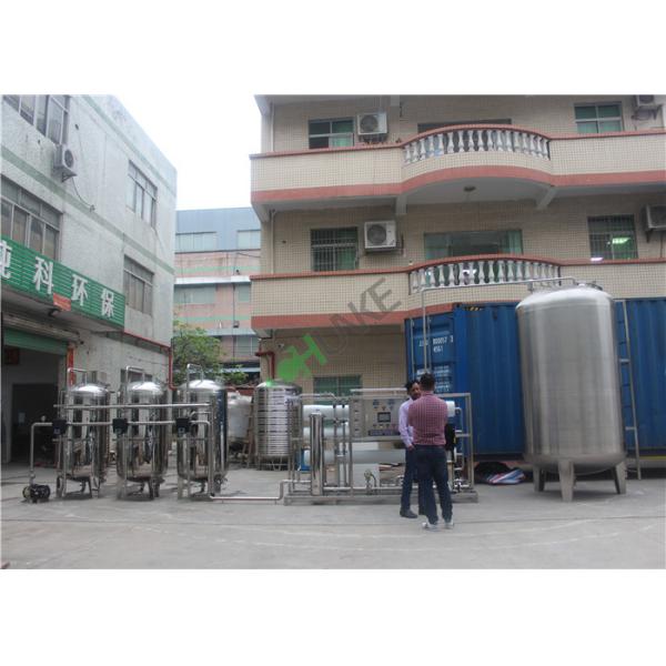 Industrial Professional Filter Systems RO Water Treatment Plant With Silver Water Tank 6T