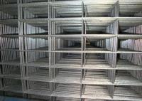 Resistência à corrosão Rede de arame quadrado Cercas 50 * 200mm buracos