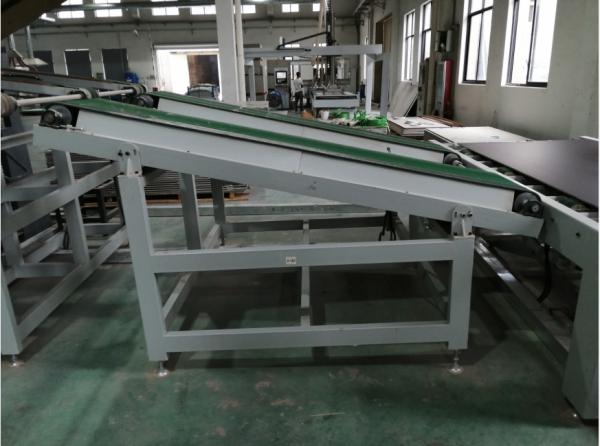 PVC 0.75KW 1320mm Width Conveyor Belt Machine For Panel Furniture