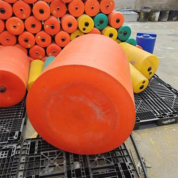 Barreiras flutuantes marítimas Barreiras de rompimento de fronteiras Soluções de contenção