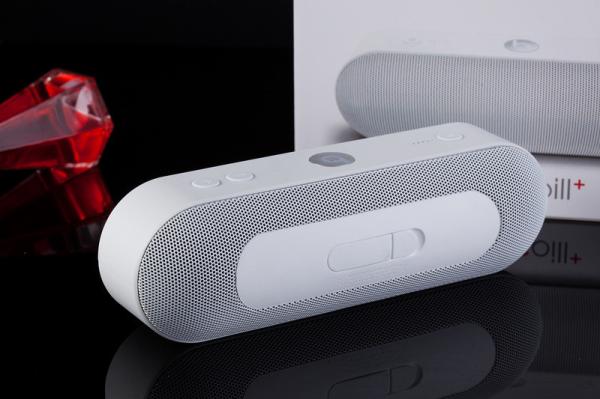 Brand New Genuine Beats by Dr. Dre Beats Pill+White FACTORY SEALED  Beats Pill+Bluetooth Wireless Speaker White
