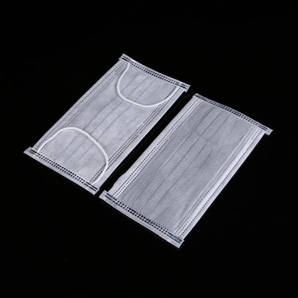 Anti Bacterial White Single Use Face Mask , 17.5cm Wide Mouth Cover Mask