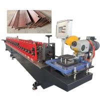 0.7-1.2mm épaisseur galvanisée métal acier volet de porte en dessous de la lame de rouleau machine de formage avec coupe à la scie