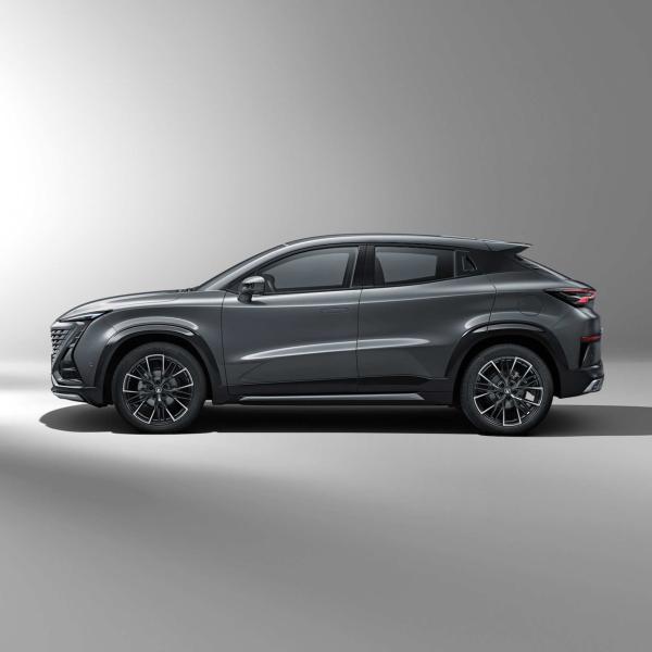 Diesel Sport UNI-T Changan Electric Car Compact SUV 5 Seater