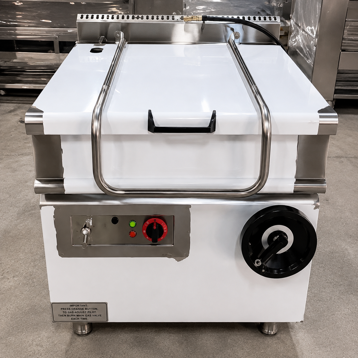80L Gas Tilting Braising Pan Model SZ-RS Heavy-Duty Commercial Tilting Skillet for High-Volume Cooking