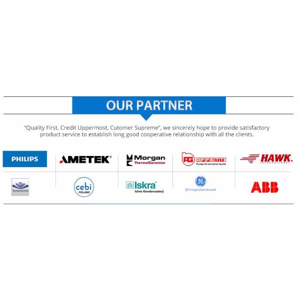 Высокие работая керамиковая труба/трубка/насос желтого цвета Ал2О3 огнеупорного материала 99% температуры с небольшим отверстием