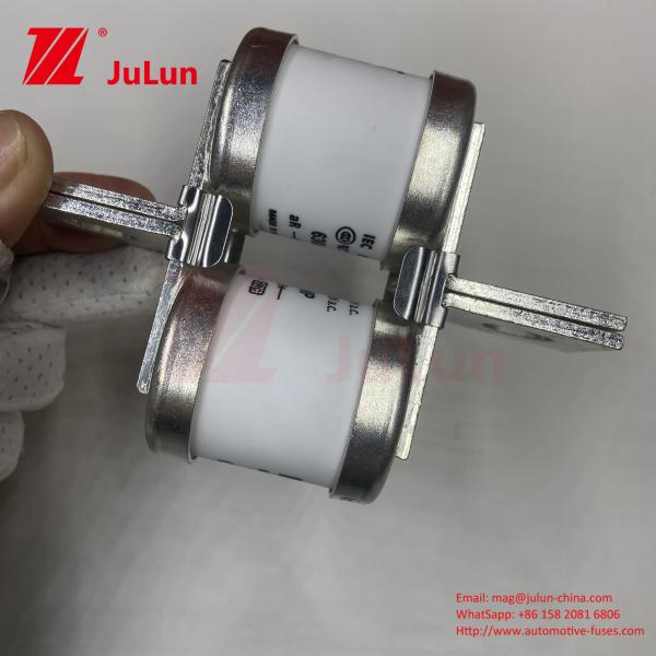 690V Rated Voltage BUSSMANN 630MMT Ceramic Automotive Fuses With Twin Flat Plate Bolt Design For M6/M8 Installation