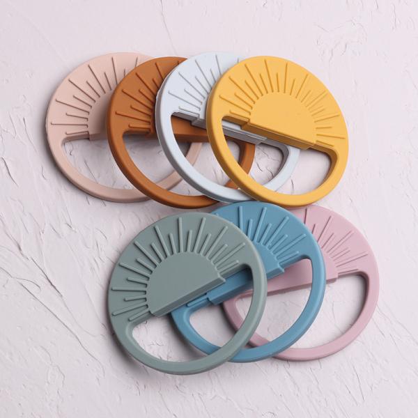 Cute Shape Food Grade Silicone Baby Teether BPA Free Silicone Teether 9*9*0.7cm