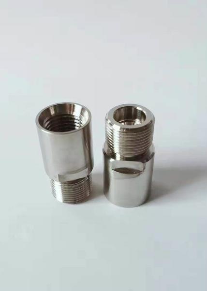 SS303 connecteur de usinage d'acier inoxydable de pièces en métal de moulage mécanique sous pression de la longueur 30mm
