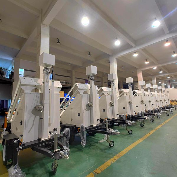 Automatic Lifting Mast Solar Light Tower Durable Using Portable Generator Light Tower