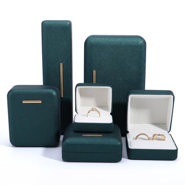 Boîte de bijoux en velours personnalisée pour bracelets en cuir PU Boucles d'oreilles et pendentifs Emballage