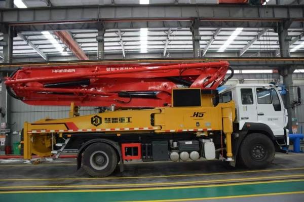 2025 Martillo camión de bombeo de hormigón de 38 m con chasis Sinotruck