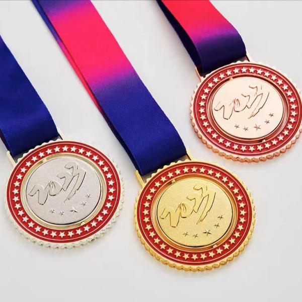 Médaille sportive de forme personnalisée pour les grossistes Médailles d'or et de bronze de taekwondo