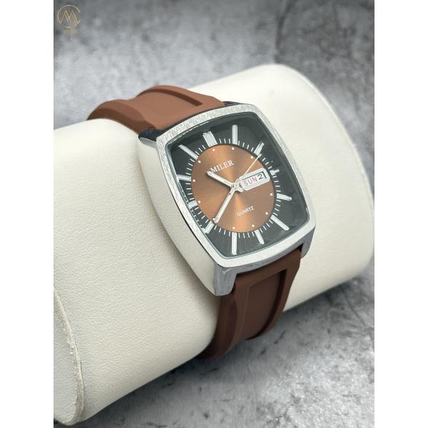 Fashion Stainless Steel Case Double Calendar Watch for Men and Women with Silicone Strap