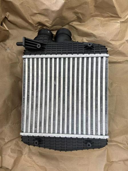 L.H Intercooler For Ghibli Levante Quattroporte By OEM 670109550 670035636 670009834