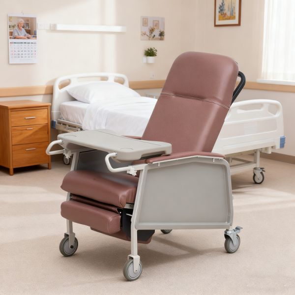 Comfortable Manual Patient Recliner Headrest And Leg Support Adjustable