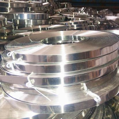 201 304 Cinturón de banda de acero inoxidable para poste de telecomunicaciones al aire libre 300M por rollo