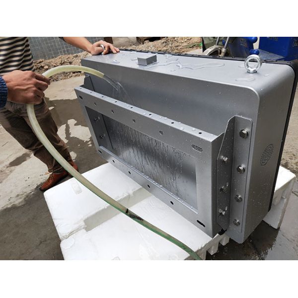 32-inch wall-mounted horizontal screen Android system waterproof outdoor lcd monitor