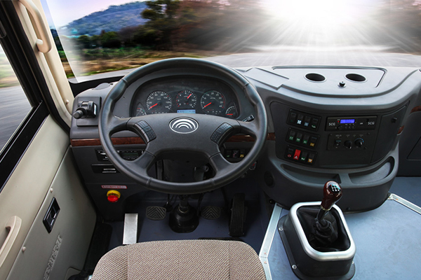 30 используемый местами автобус перемещения, желтый подержанный бренд Ютонг туристического автобуса