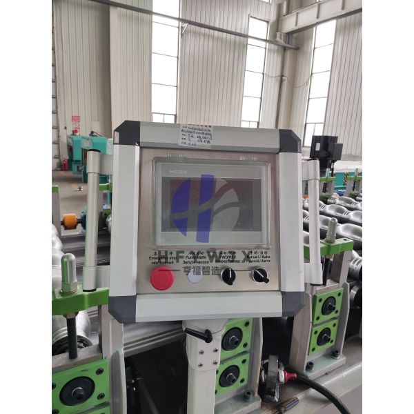 High Precision 1110 Glazed Roof Tile Manufacturing Machine With Burr Free Cutting Electric Shearing