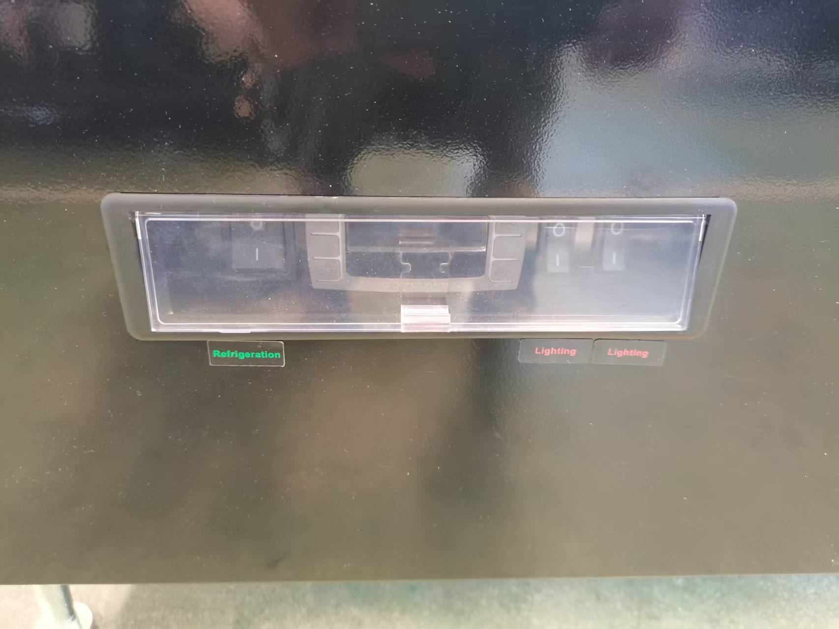 SEMI GD 2560mm Glass Door Self-Contained Display Refrigerator – 740mm Depth, 3 Shelves, LED, Low-E Glass