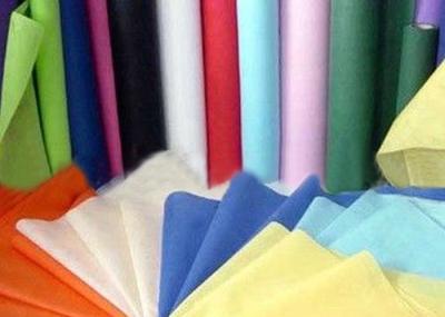 Tela não tecida de Spunbond do ANIMAL DE ESTIMAÇÃO do filamento do pacote para a auto decoração interior