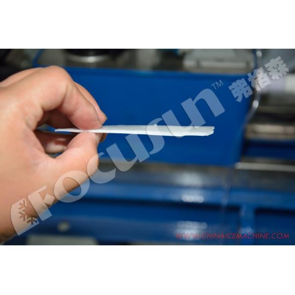3 Ton Flake Ice Machine for Seawater 1.5mm-2.5mm Ice Size 16KW Voltage Small Capacity