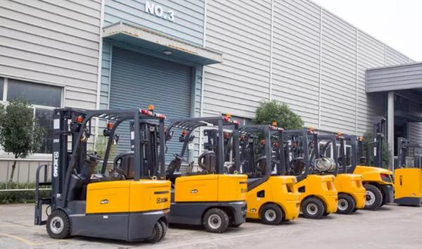 XCMG official manufacturer 3ton diesel forklift truck with Robust and Reliable Diesel Engine