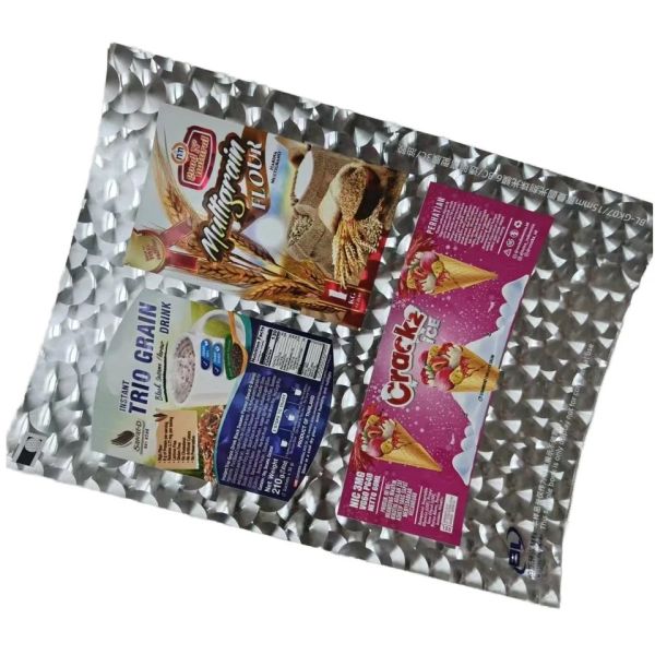 Custom Printing Glossy Shiny Luxury Self-Adhesive Vinyl Waterproof Pet Products Packaging Labels for Glass Bottles Containers