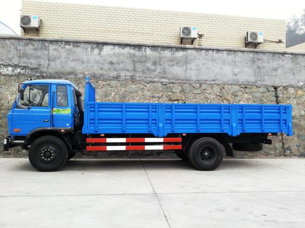 Euro2 Dongfeng Cummins 4x2 Camions 180HP EQ1168G7D Cargo Truck