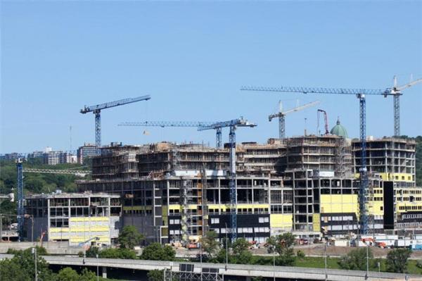 High Efficiency High Rise Construction Cranes , 12TON Luffing Tower Crane XCP330