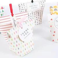 Logo personnalisé imprimé fête faveur bonbon coloré sac cadeau en papier bonbon pour les enfants fête d'anniversaire