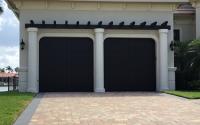 Porte sectionnelle isolée en acier avec moteur automatique à doigts en mousse de polyuréthane de 40 mm