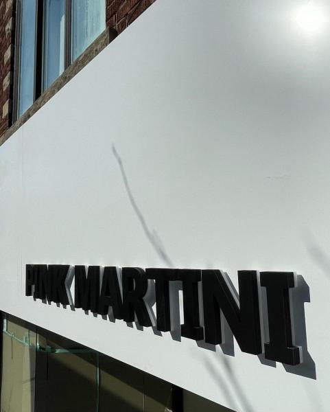 Sinalização exterior Logotipo 3D personalizado iluminado por trás Sinalização de luz para negócios Iluminação de publicidade