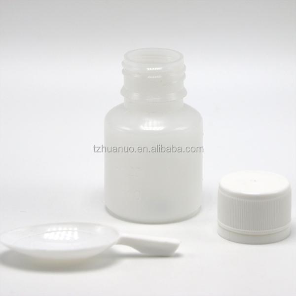 Прозрачная пластиковая бутылка для измерения жидкой медицины с емкостью 30 мл и ложкой