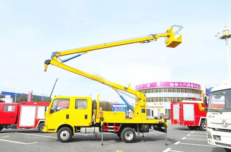 HOWO 16m-18m Aerial Platform Truck Truck Mounted Insulated Aerial Lift Truck For Philippines