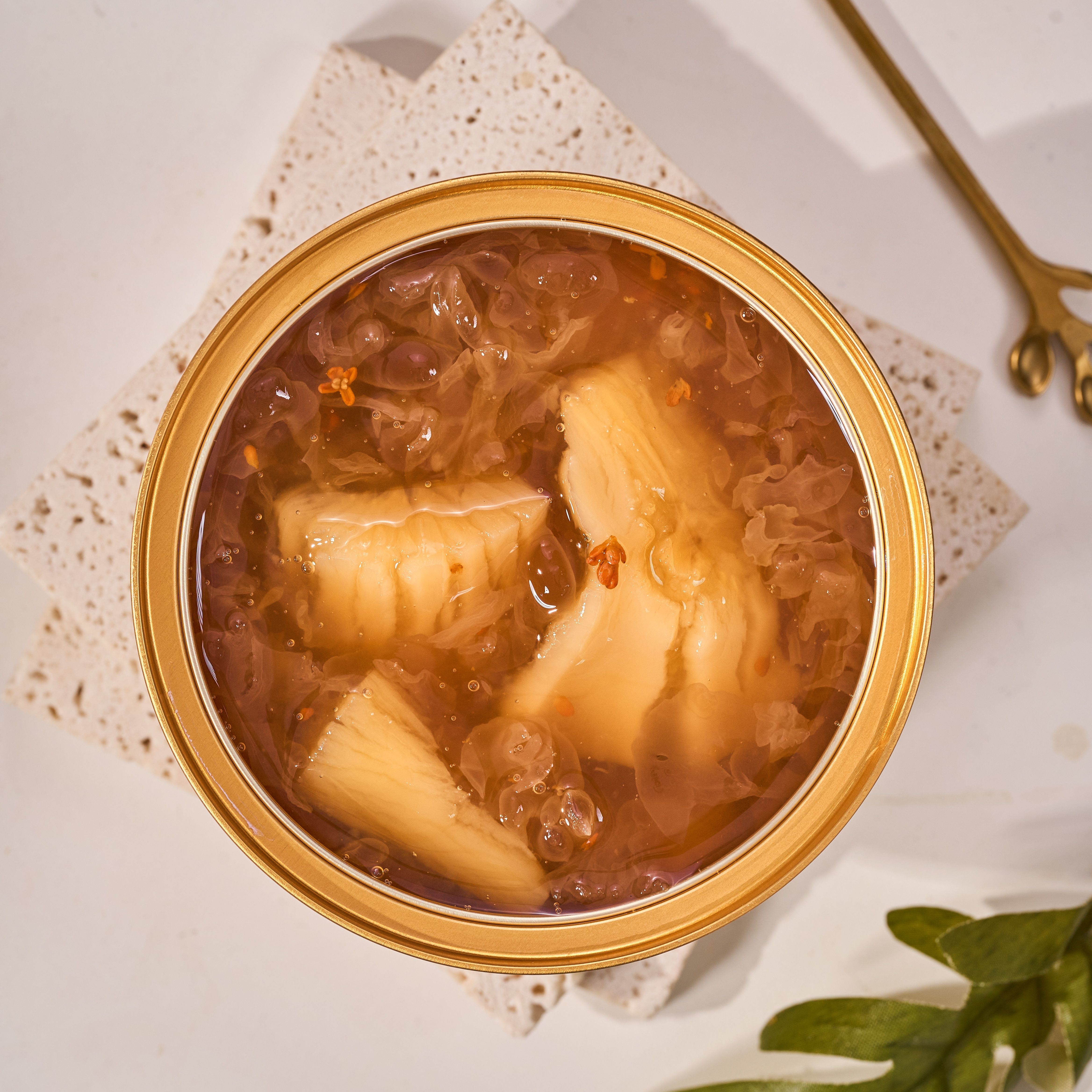 Pocket-Sized Portable White Fungus Cassava Soup: High Dietary Fiber Grab-and-Go Pick That Stops Midday Sweet Cravings For Commuters