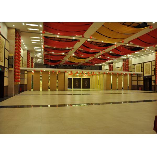 Carpet Finish Office Partition Walls Acoustic Folded Partition Moving