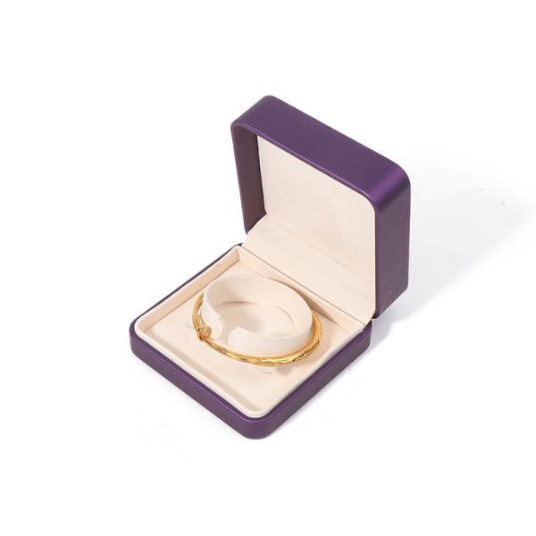 Boîte de bijoux de luxe sur mesure avec logo