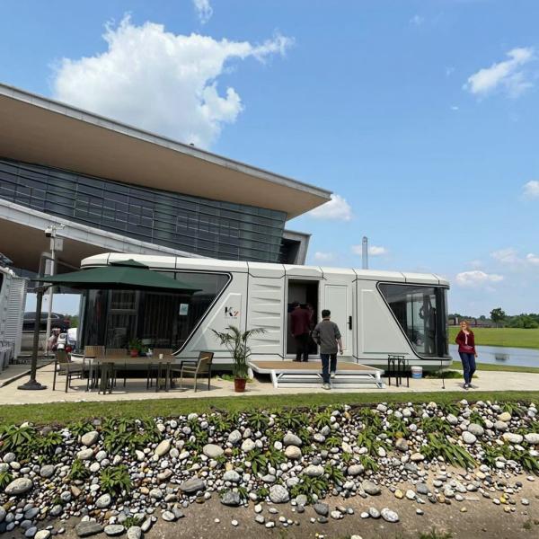 ﻿Romantic Star House Mobile Home Chinese Style Steel Structure with Waterproof Sandwich Panel for Office Building Carport Use