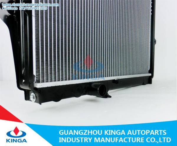 OEM 16400 - 5B590 Toyota HILUX Radiator for HILUX LN147 / LN8 # /9 # / 10 # / 11
