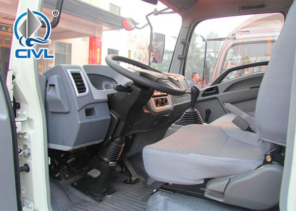 8-10light Duty Cargo Truck 6 Tires 4x2 Euro3 High Efficiency Light Van Cargo Trucks18 Foot Box Truck