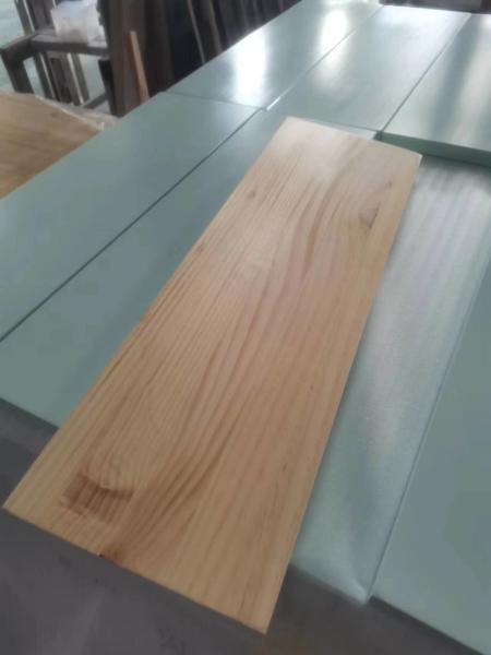 Teor de humidade 8-12% Painel de madeira de pinheiro Cores personalizadas para decoração Peças de reposição gratuitas