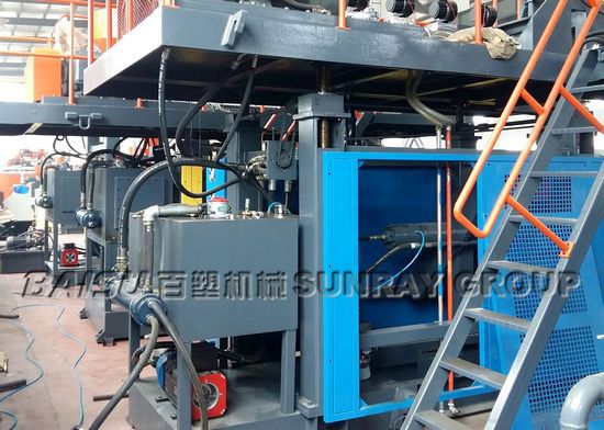 Heavy Duty Oil Jerry Can Automatic Blow Molding Machine 650 X 1100mm Mould Size SRB80