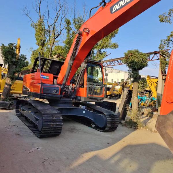 DOOSAN DX225LC DX225 225 LCA Excavator in Shanghai Original Used Made in Korea Original